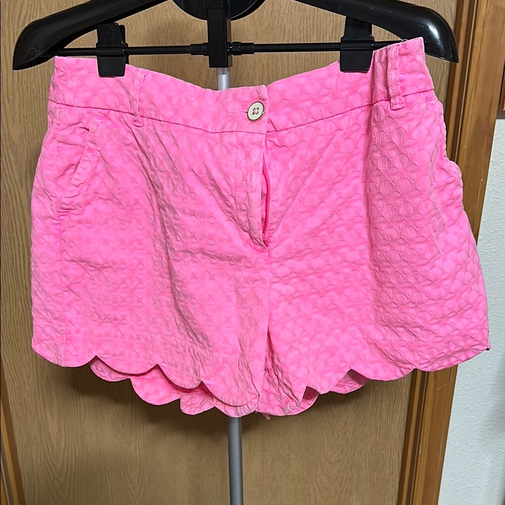 Crown & Ivy Pink High Waist Scalloped Shorts